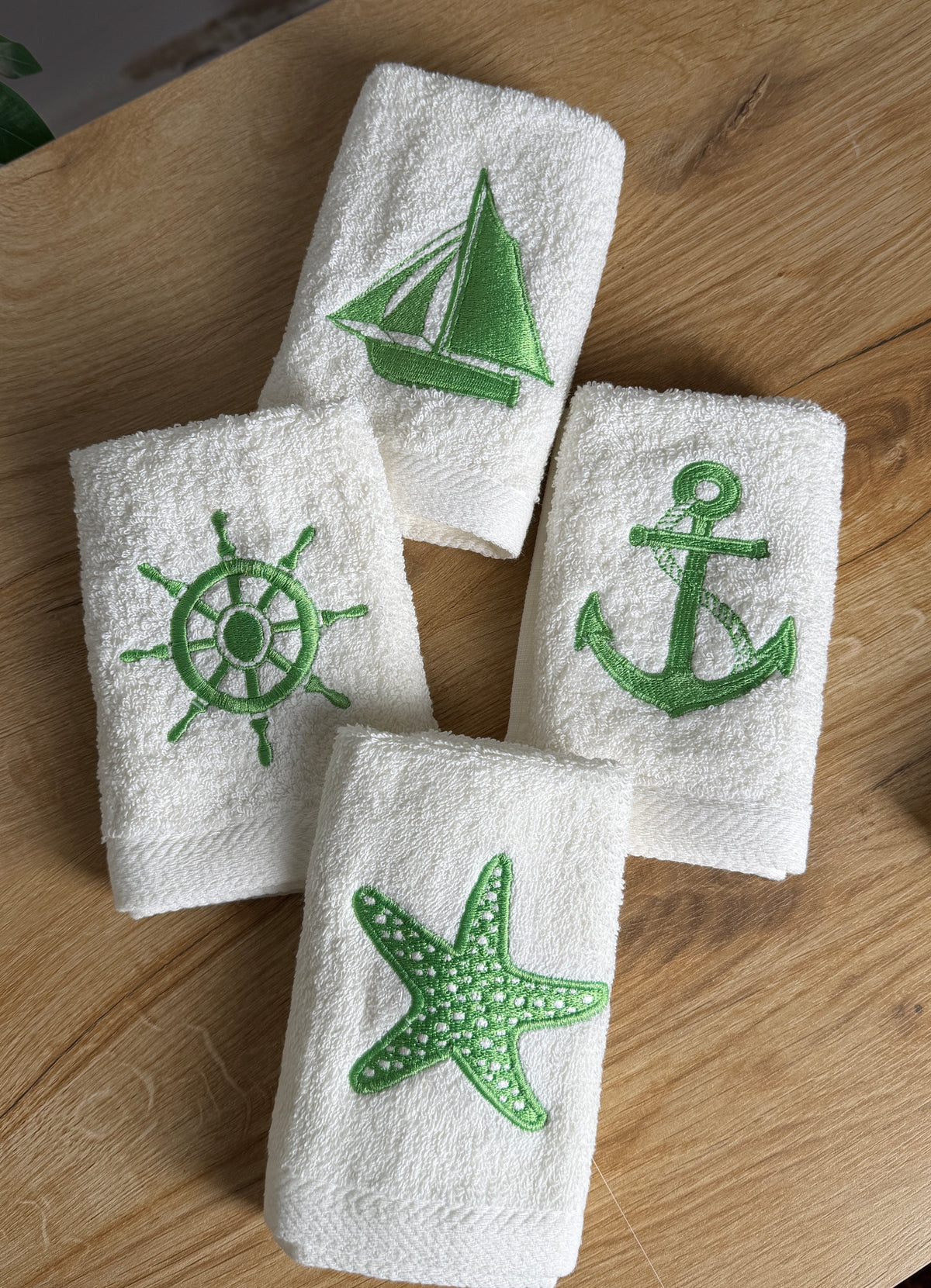 Sea-Whisper white Guest Towels
