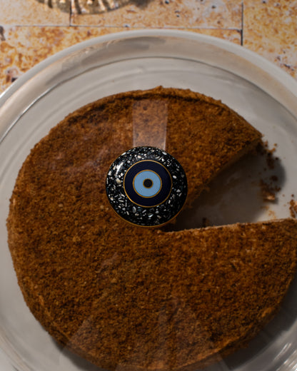 Rounded Porcelain Serving Plate