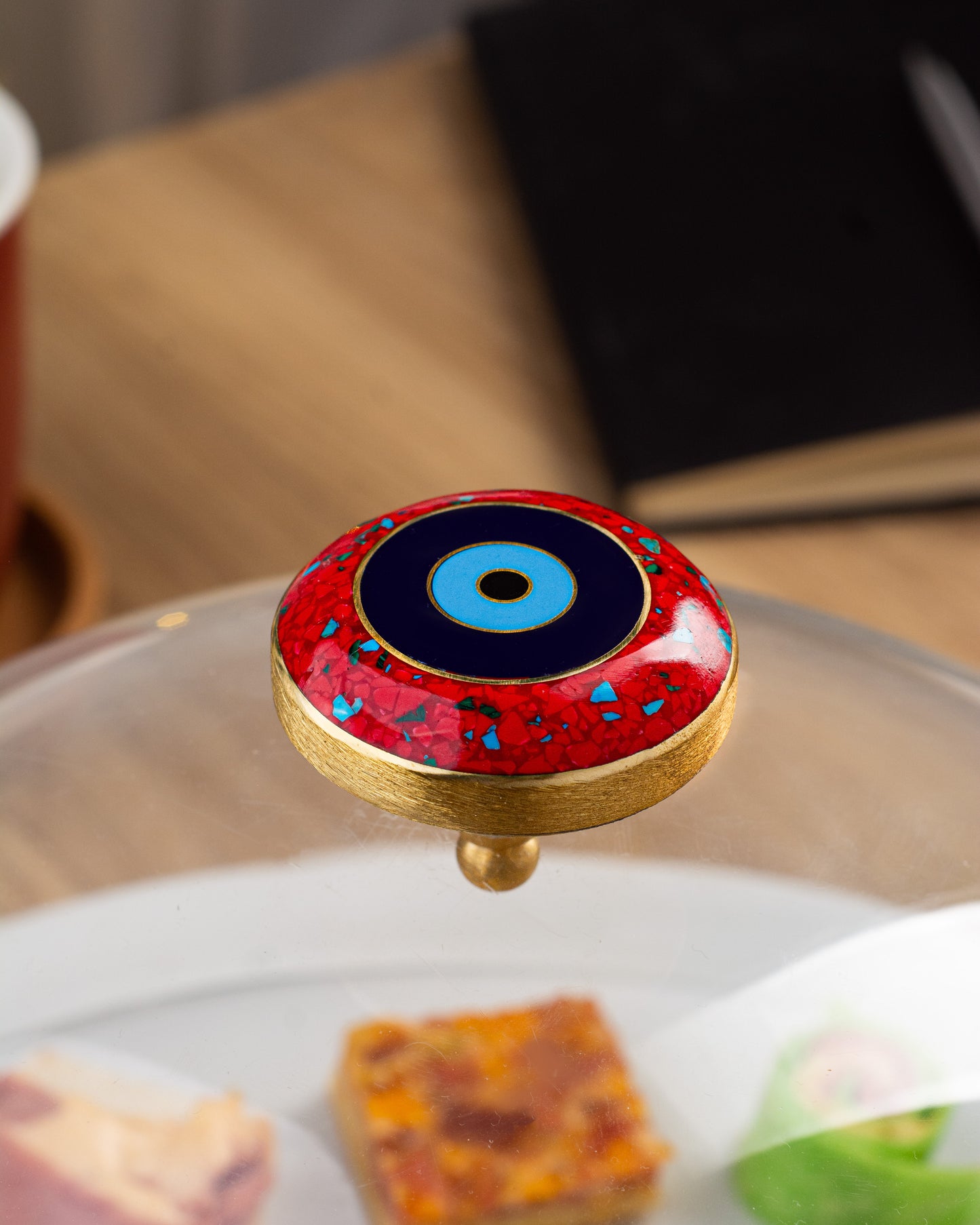 Rounded Porcelain Serving Plate